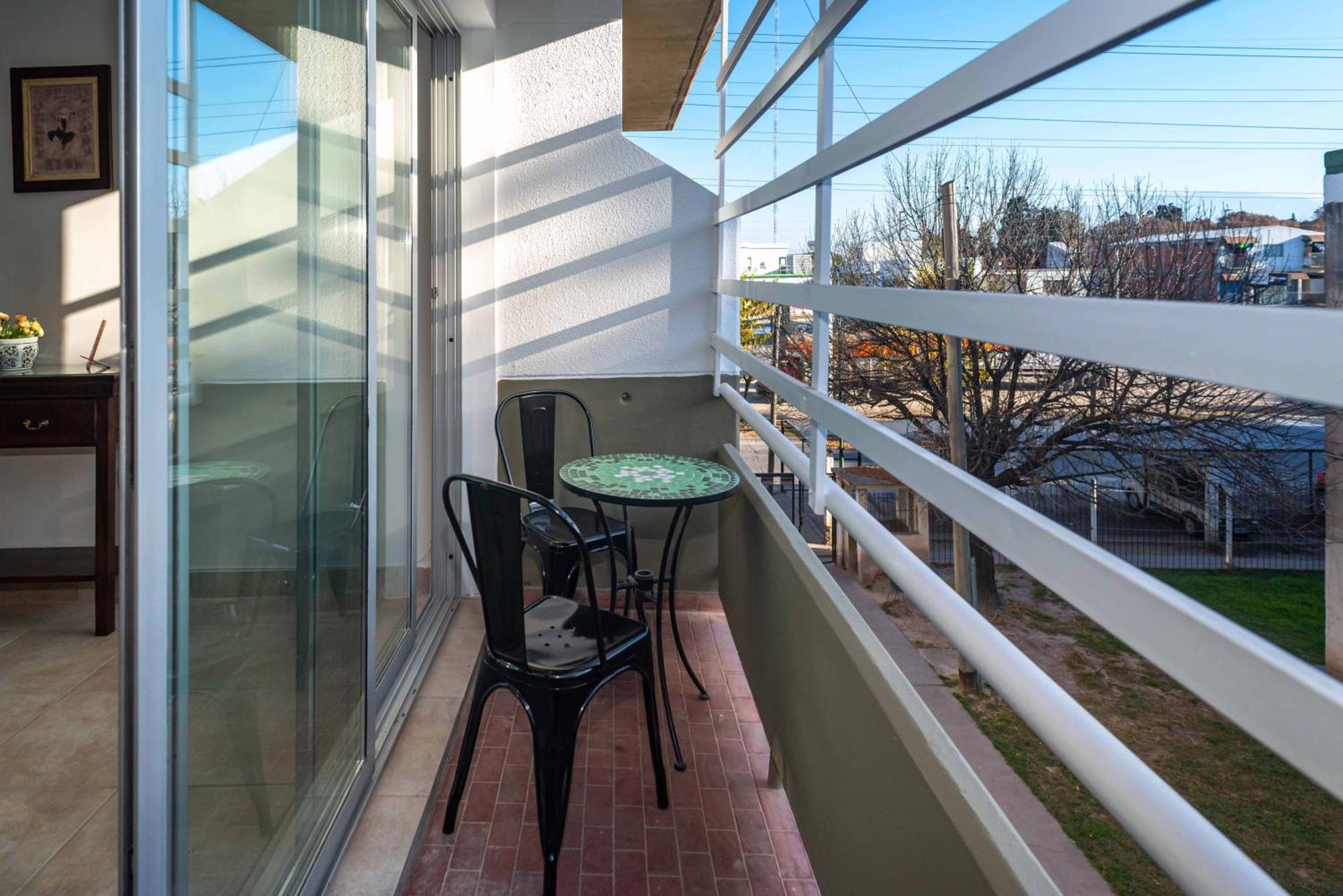 Apartment F&f